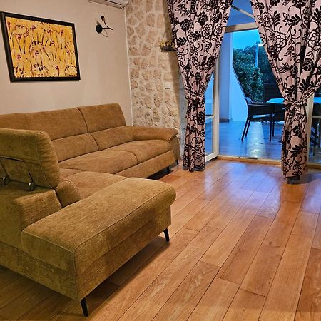 Apartment Jeger Povljana Εξωτερικό φωτογραφία