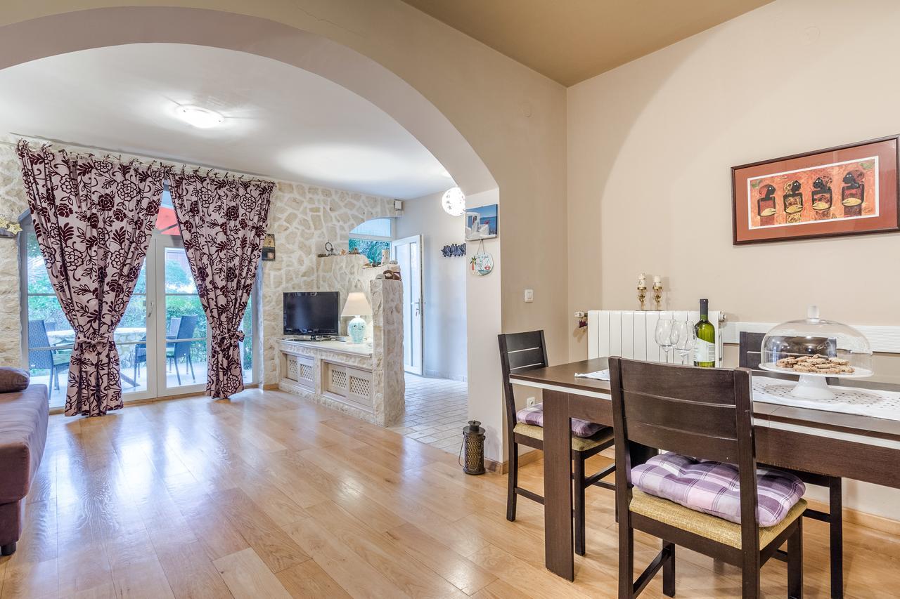 Apartment Jeger Povljana Εξωτερικό φωτογραφία